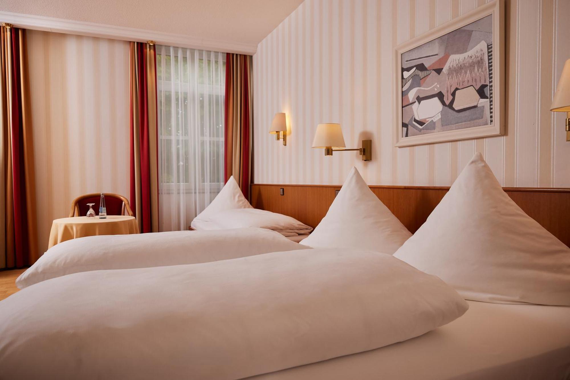 Hotel Zum Schiff Фрайбург Екстериор снимка