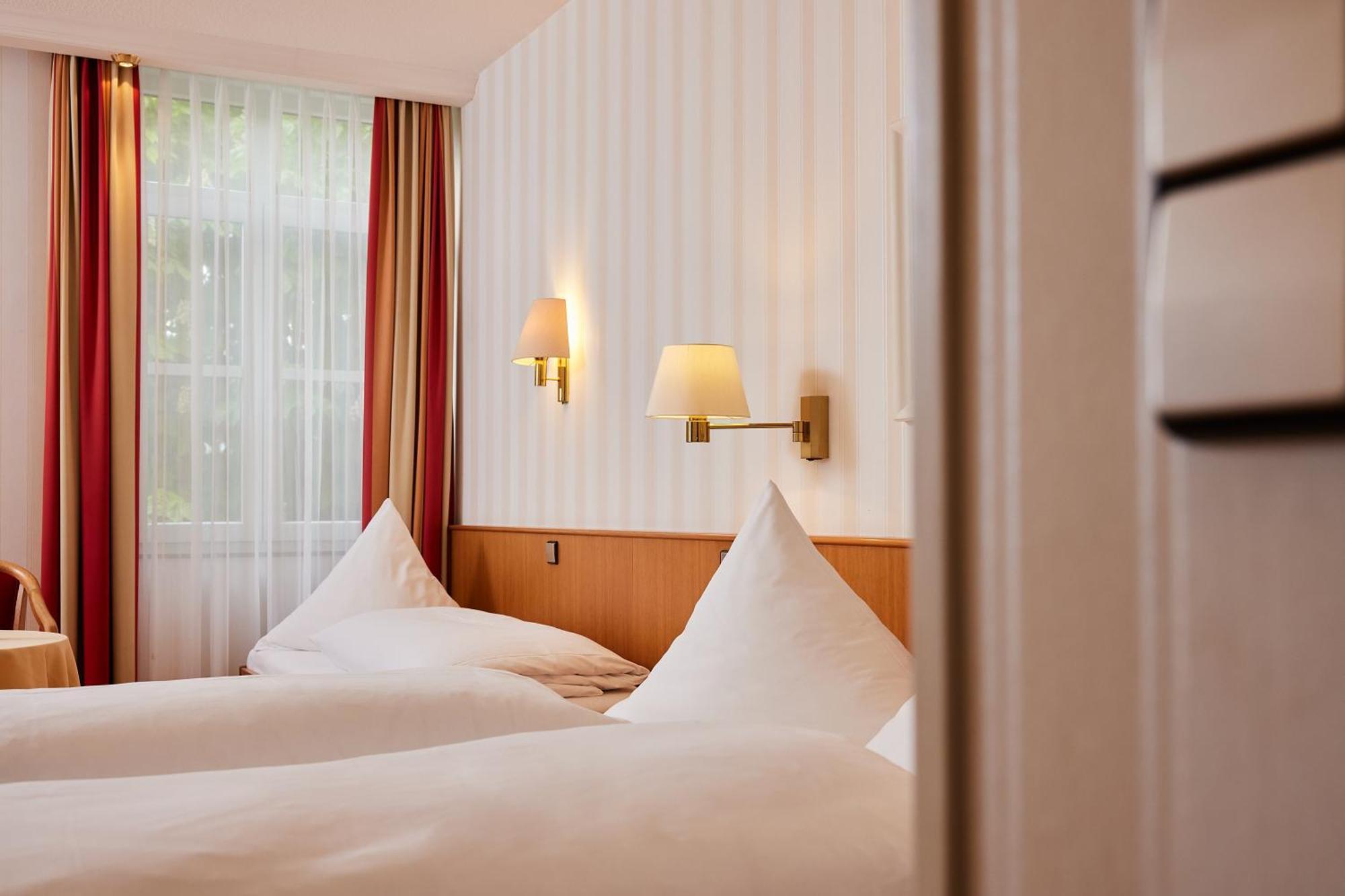 Hotel Zum Schiff Фрайбург Екстериор снимка